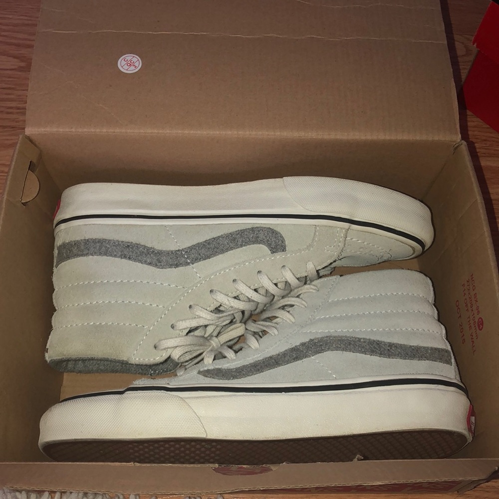 Vans vintage suede tru white shoes